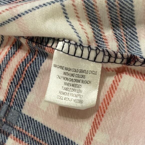 New York Laundry Pink & Black Plaid Button-Up Women’s Top - Picture 8 of 8